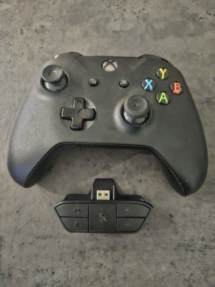 Xbox Wireless Controller+ Stereo Headset