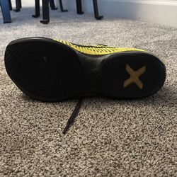 Kobe elite openings size 12