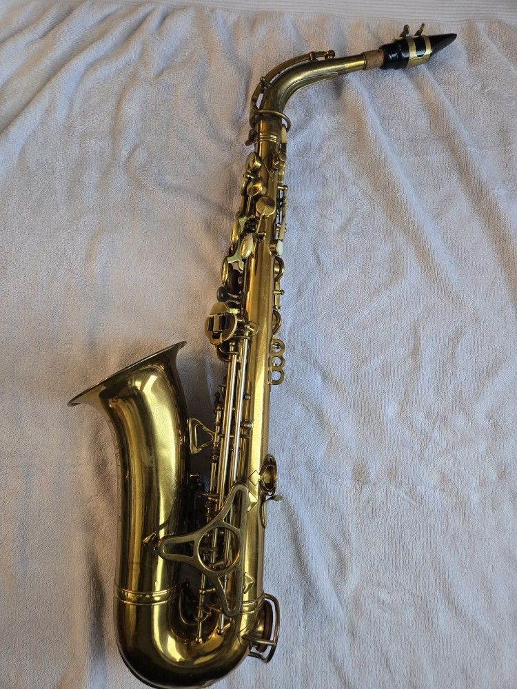 King Zephyr Alto Sax (1948) – Vintage Classic – Priced to Sell