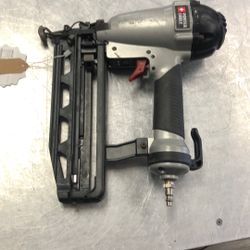 96091 Porter Cable FN250C Air Pneumatic 16ga 2-1/2” Finish Nailer 575180
