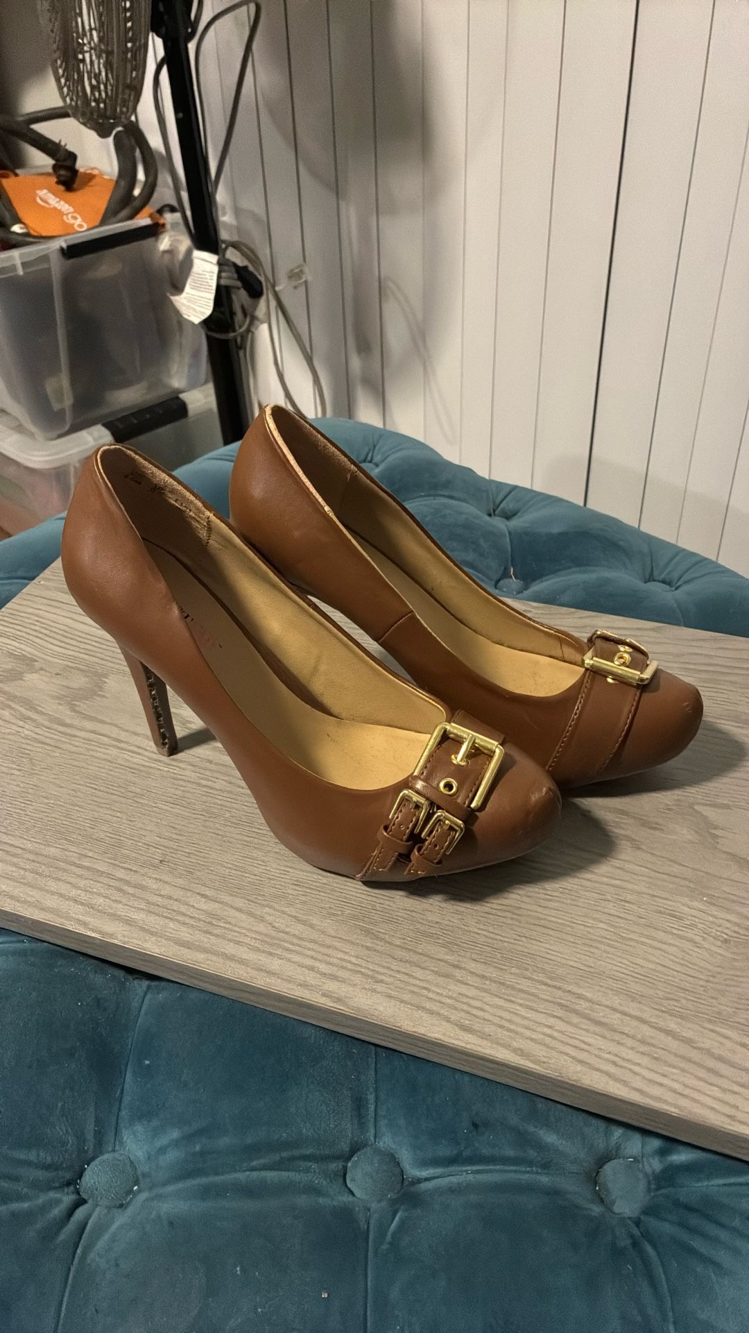 Just fab women’s size 8 brown leather heels