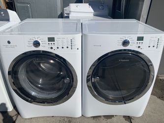 27” White Electrolux Stackable Set Front Loader Washer And Gas Dryer FOR SALE!!!