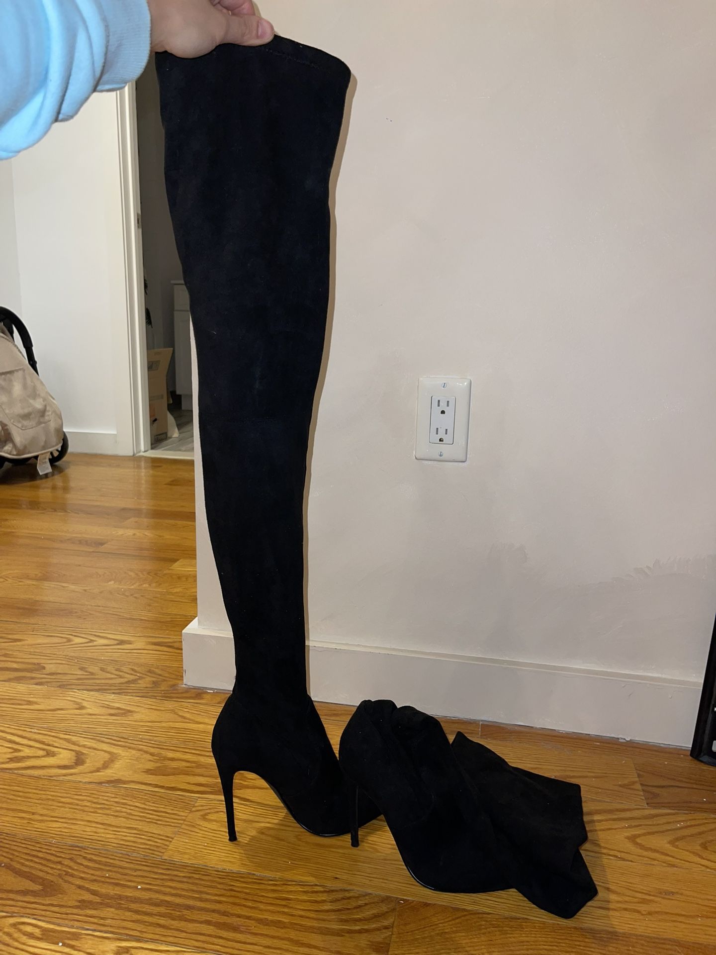 Steve Madden Thigh High Boots Size 6