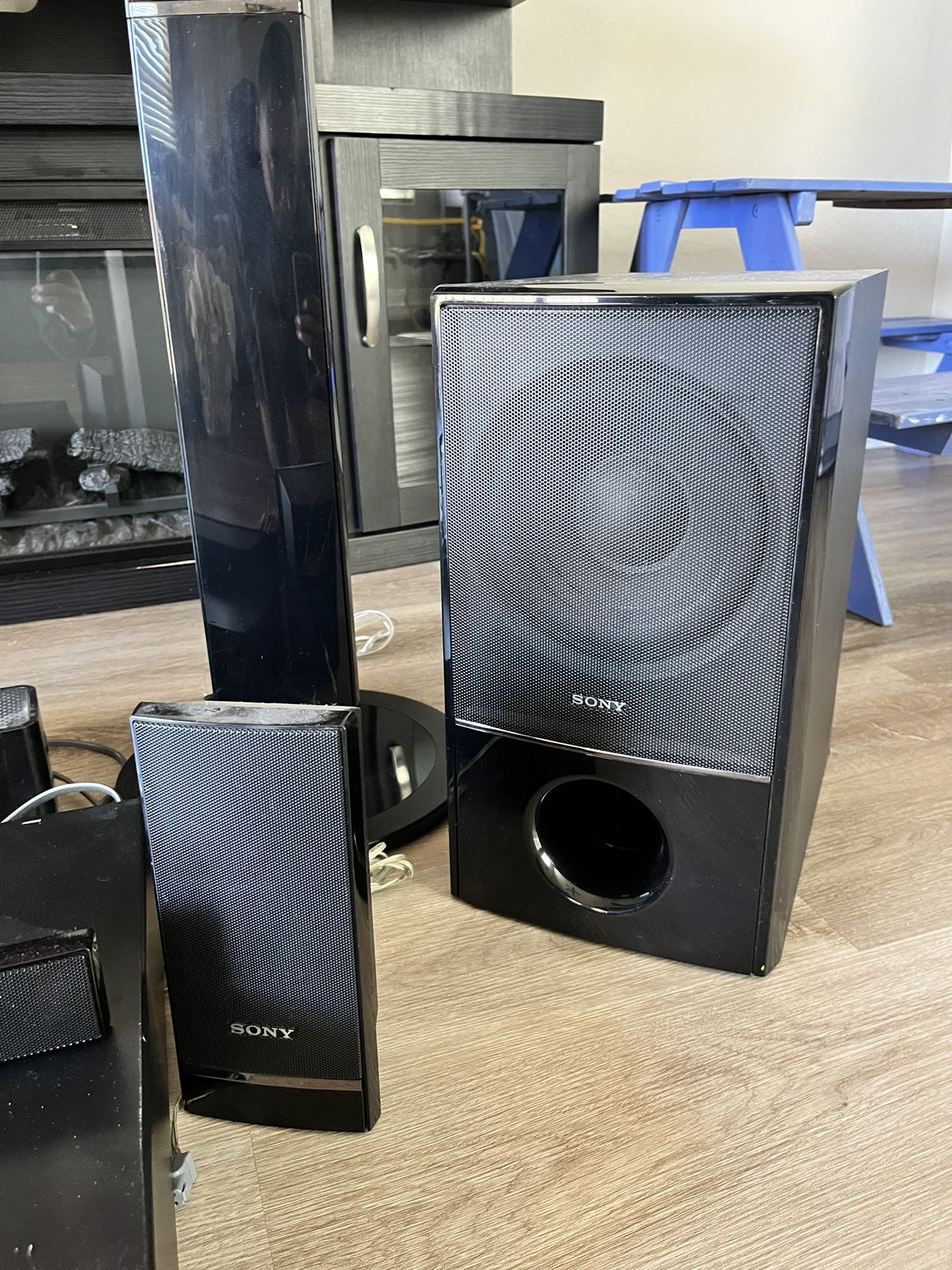 Sony BlueRay And Surround sound System. 