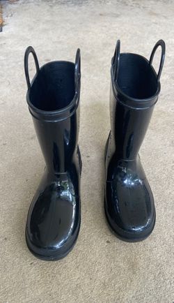 Black rain boots toddler