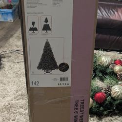 Christmas Tree 6” Pre lit 