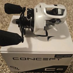 13 FISHING CONCEPT C GEN II C2-5.6RH 5.6:1 RIGHT HAND BAITCAST REEL