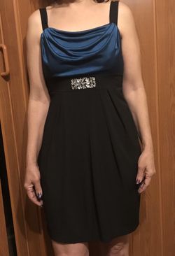 Black and blue short party dress size 6 petite