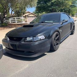 2004 Ford Mustang