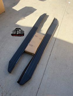 Chevy Tahoe 2021-2023 side steps