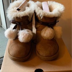UGG girls size 1