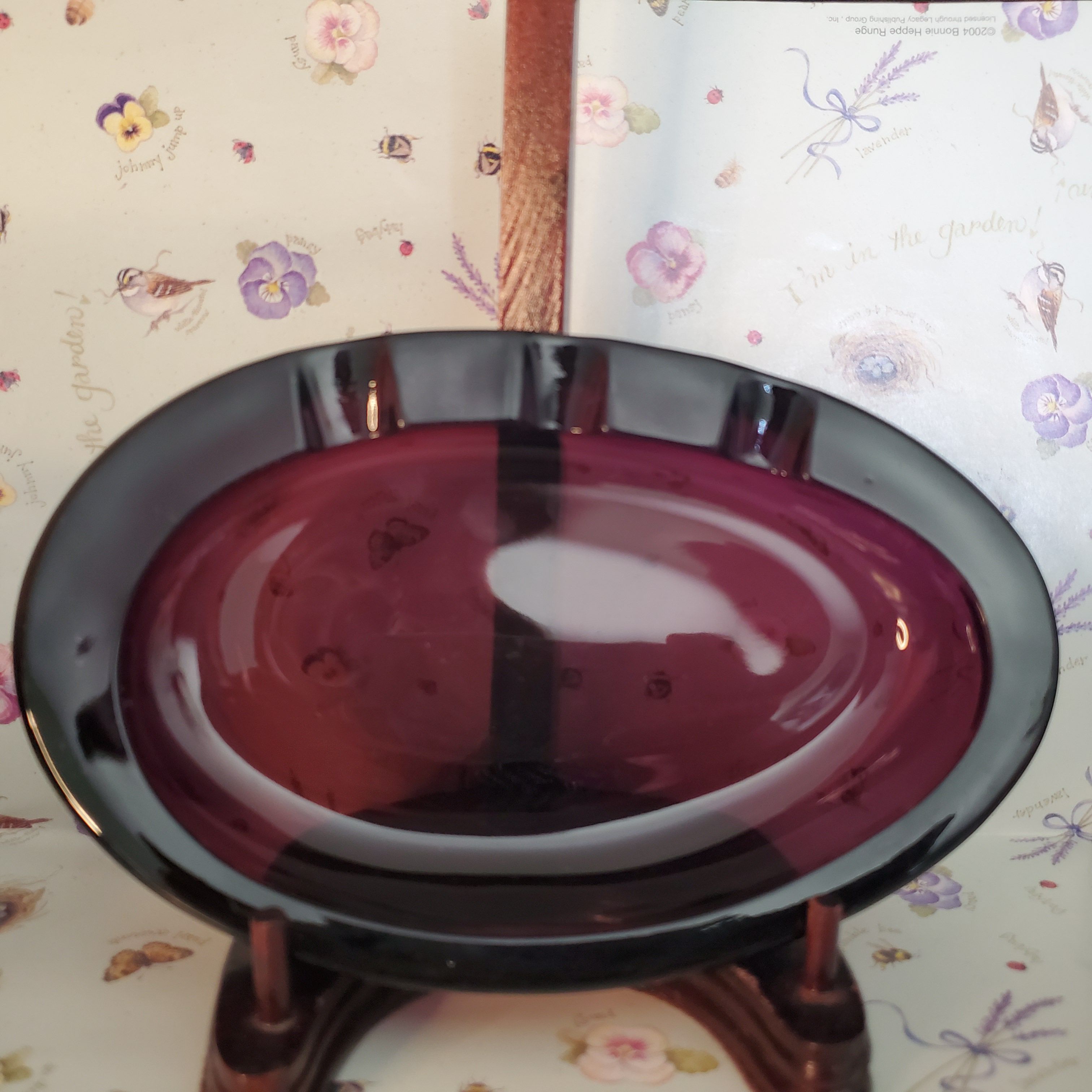 Art Glass Oval Amethyst Ashtray 6 3/4"