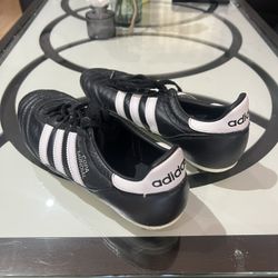 Adidas Copa Mundial Cleats Size 9