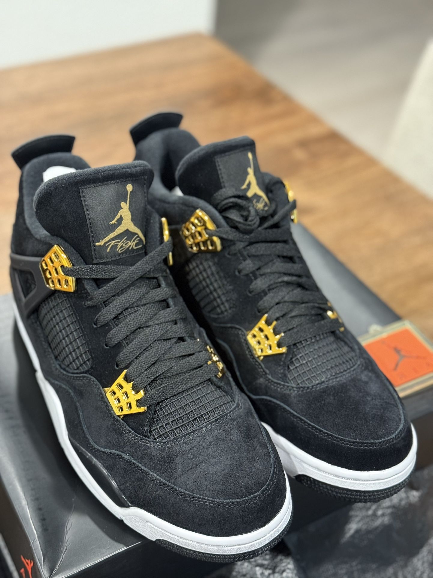 🔥 Brand New Air Jordan 4 Retro “Royalty” Size 12 – $300