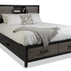 Modern Bed Frame + Headboard – Great Condition – Ready for Pickup