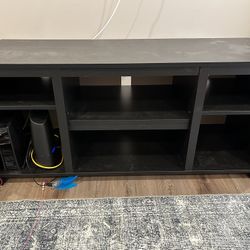 TV Stand (Free)