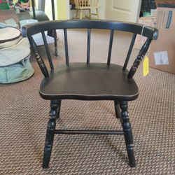 VINTAGE CHILD'S CAPTAIN'S CHAIR