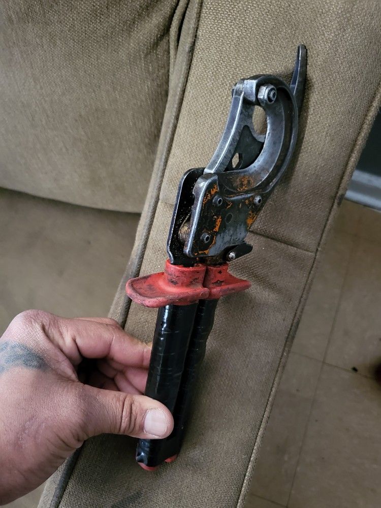 Large Cable Ratchet Cutters