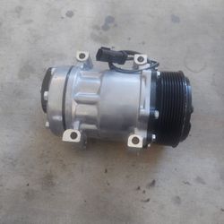 (Awsome deal) A/C Compressor