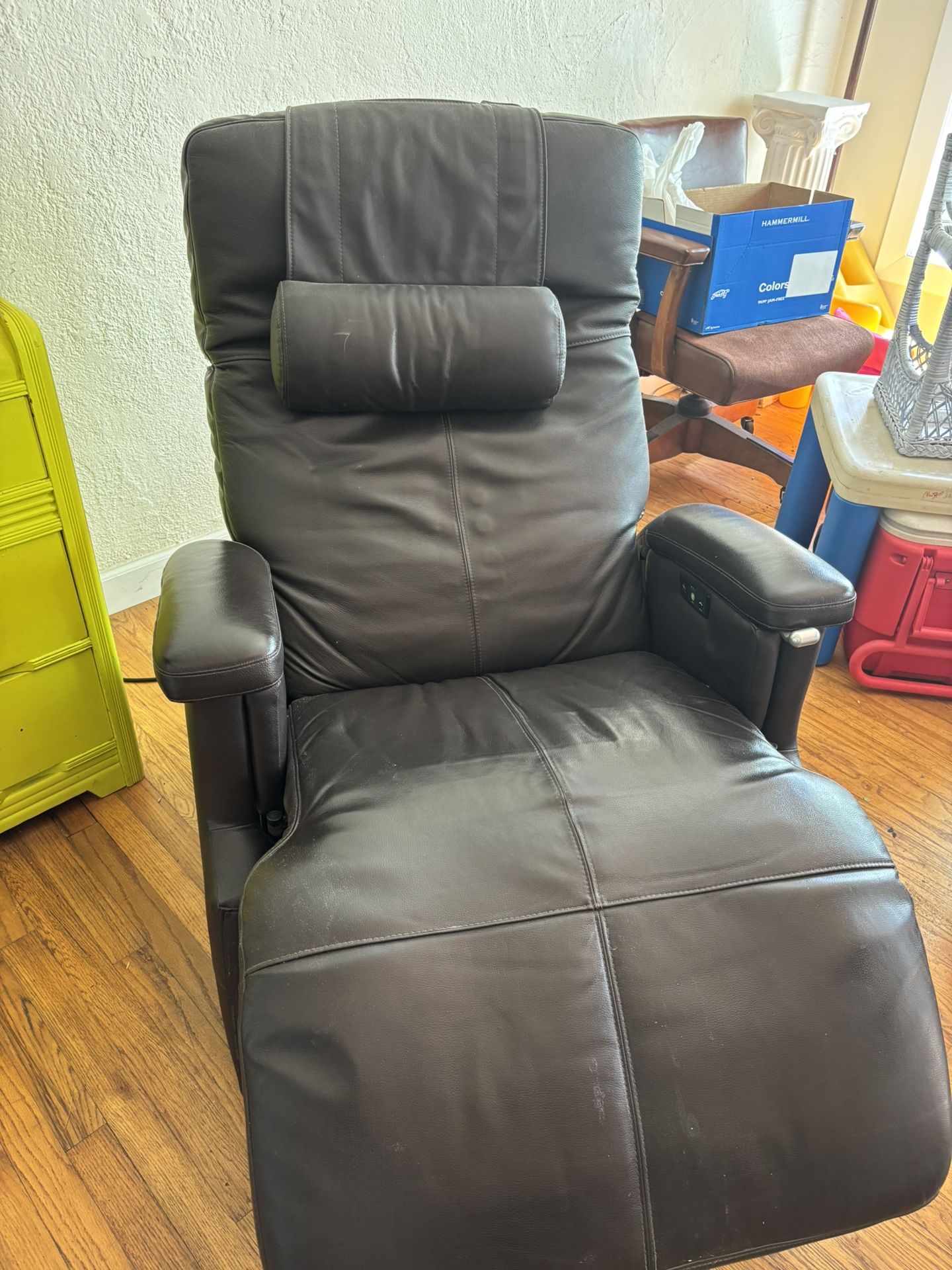 Relax The Back Leather Recliner