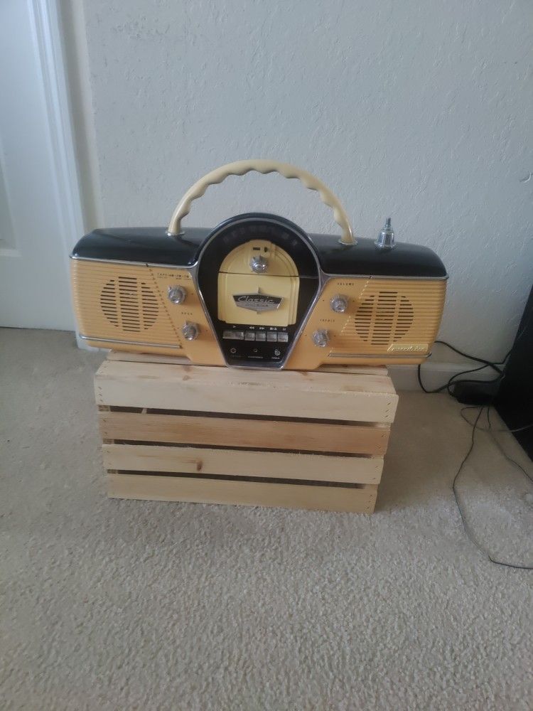 Vintage '57 Chevy Styled AM/FM Radio