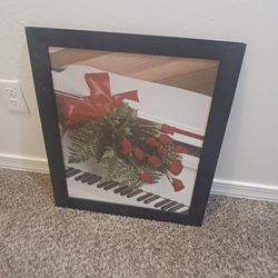 Beautiful Wall Art Rose's On A Piano Asking $30 Cash Must Pick Up Broadway And APACHE BUCKEYE AZ CHECK OUT MY PAGE ALL TYPES OF STUFF 