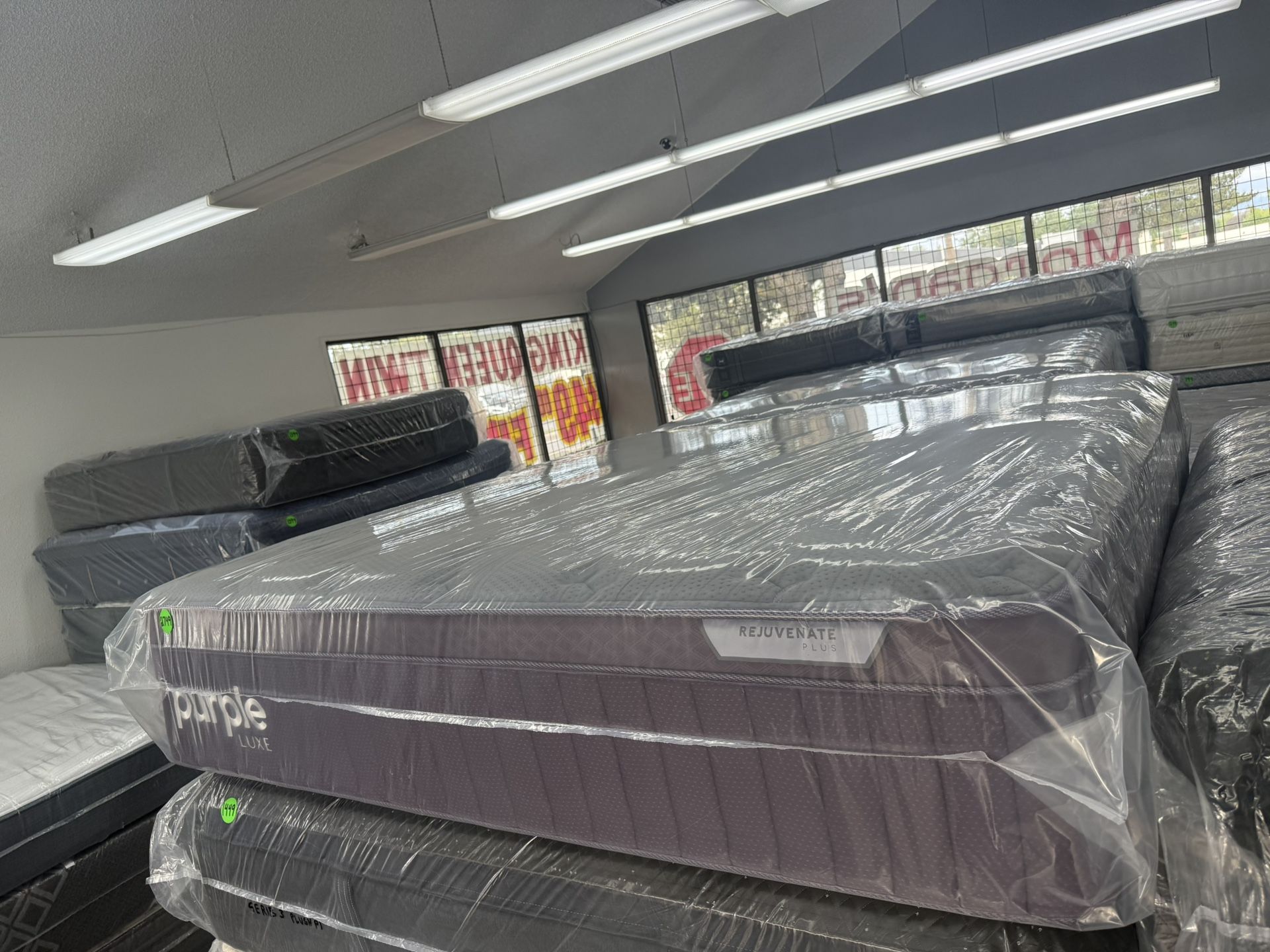 KING SIZE PURPLE REJUVENATE PLUS LUXE MATTRESS & BOX SPRINGS BED SET