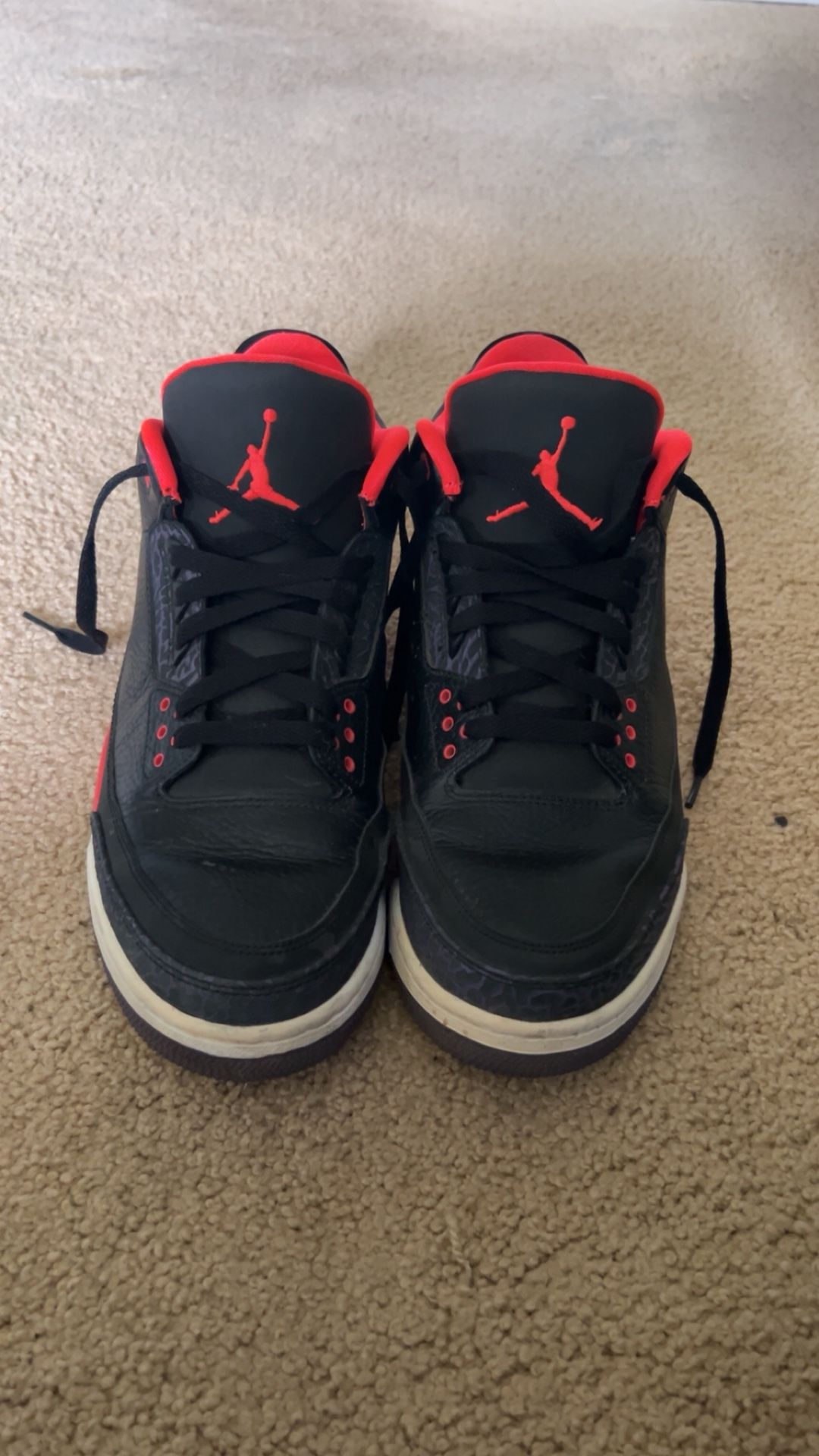 Air Jordan 3 Retro Crimson sneakers
