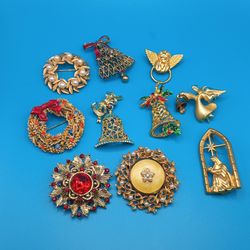 10 CHRISTMAS brooches Danecraft