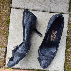 Vintage Salvatore Ferragamo Sibilina Rafia Heels 8.5B