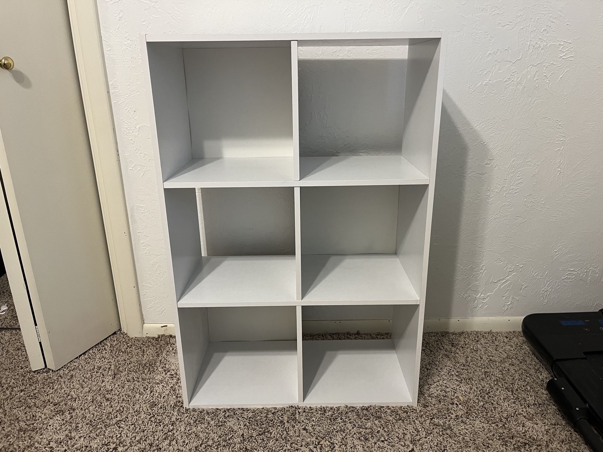 White 6 Cube organizer / Bookshelf