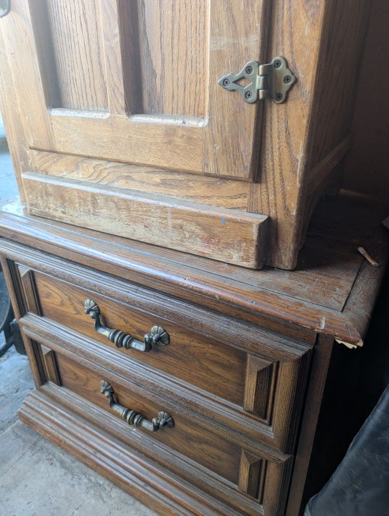 Wood End Table 