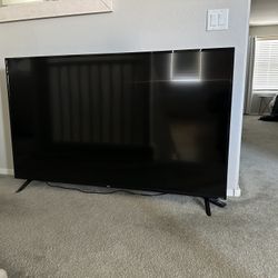 TCL Roku TV 65”