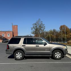 2006 Ford Explorer