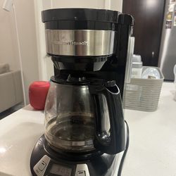 Hamilton Beach Set: Coffee Maker And Grinder