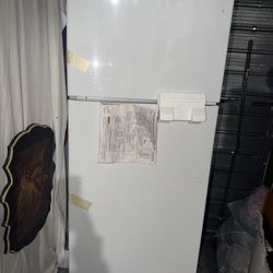 Brand new refrigerator they caused 900 and stars never use brand new