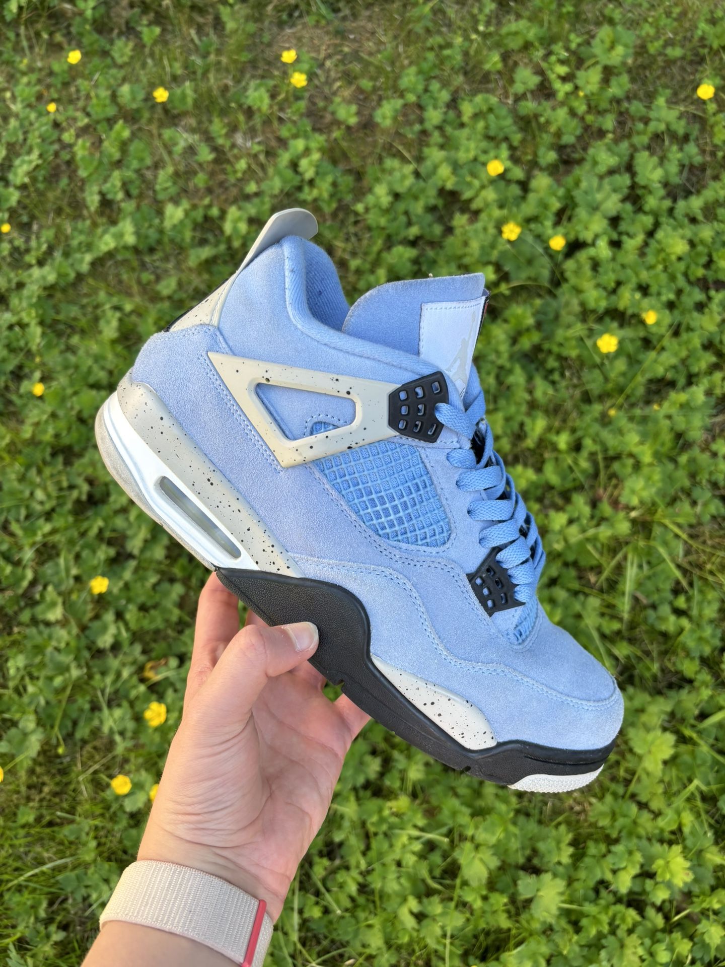 Jordan 4 University Blue
