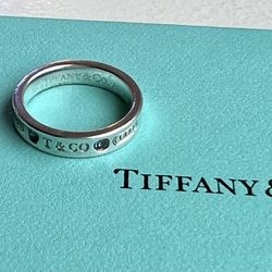 Tiffany 1837® Ring in Silver with Sapphires, Narrow Size 5.5
