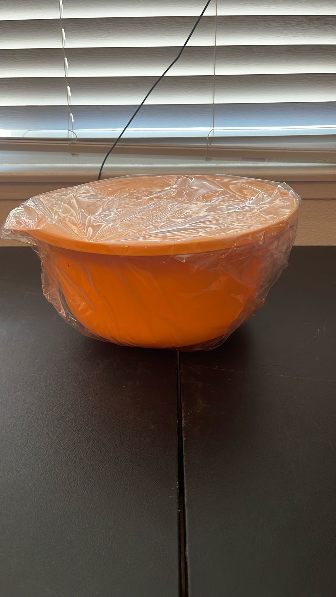 Tupperware Jumbo Bowl