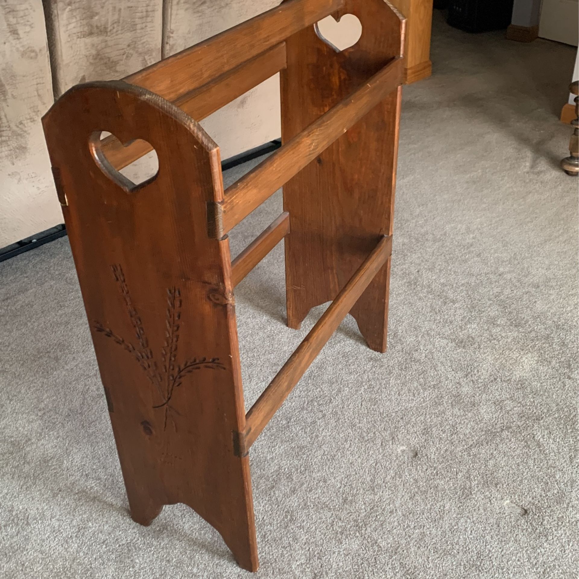 Wooden Blanket Rack