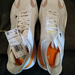 Adidas by Stella McCartney  women's running shoes Ultraboost 5. Size 8.5