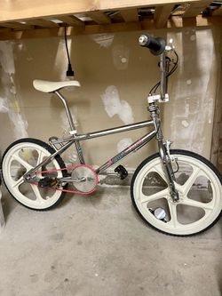 Mongoose decade chrome 2025