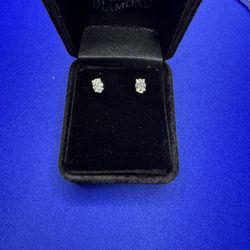 Oval Diamond Earrings