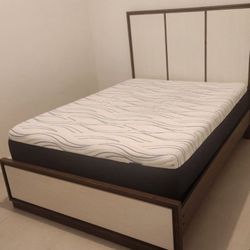 Queen Bed Frame 