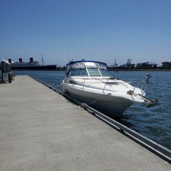 1990 Sea Ray 330 Cruiser