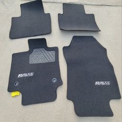 Toyota RAV4 Floor Mats NEW