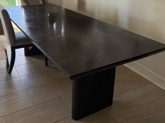 Kitchen table with 6 chairs