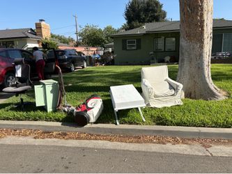 Free curb alert