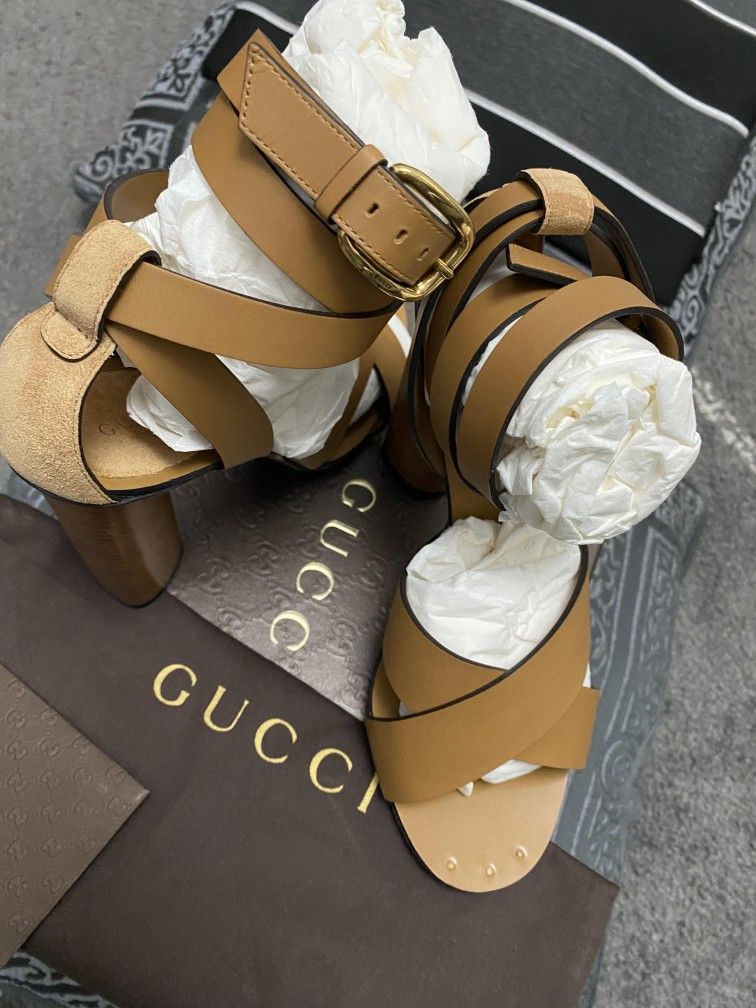 Gucci Shoes Size 8