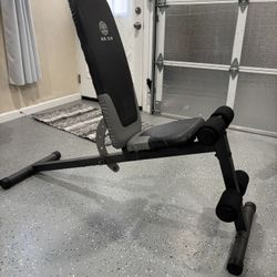 Gold’s Gym XR 5.9 Adjustable Weight Bench